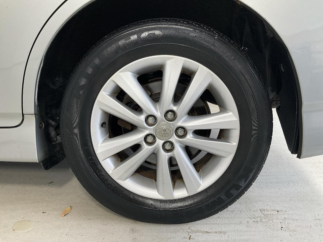 Photo '11' of Toyota Wish