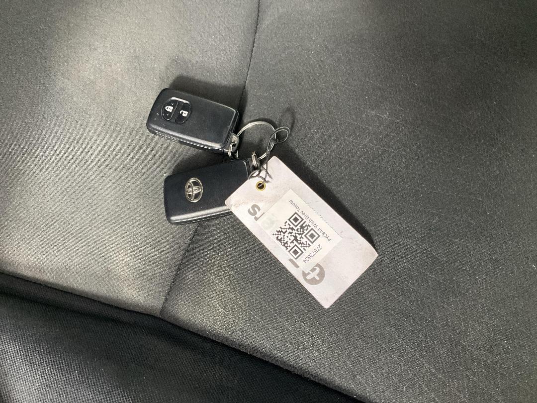 Photo '22' of Toyota Wish