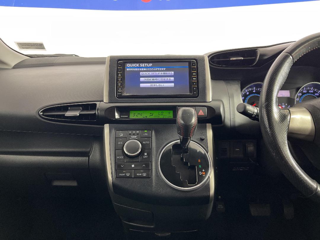 Photo '18' of Toyota Wish