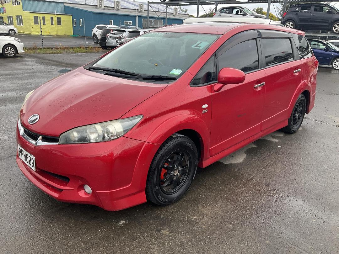 Photo '3' of Toyota Wish Photo '3' of Toyota Wish