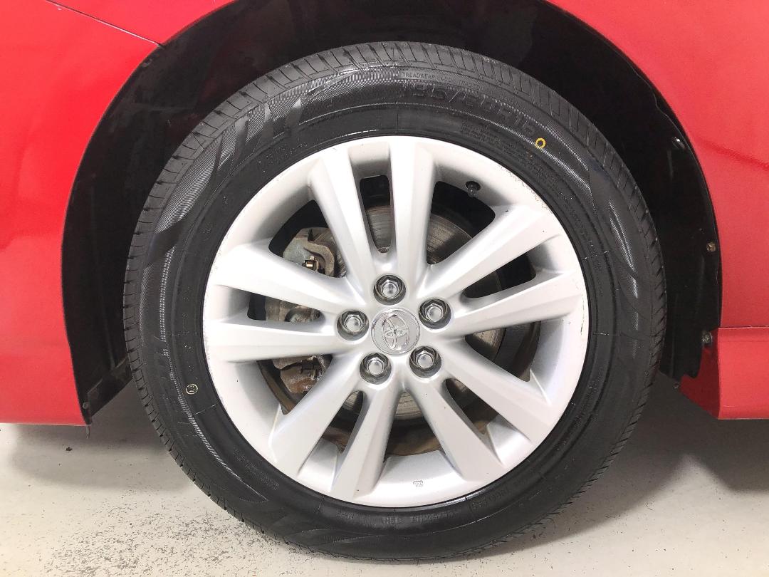 Photo '10' of Toyota Wish Photo '10' of Toyota Wish