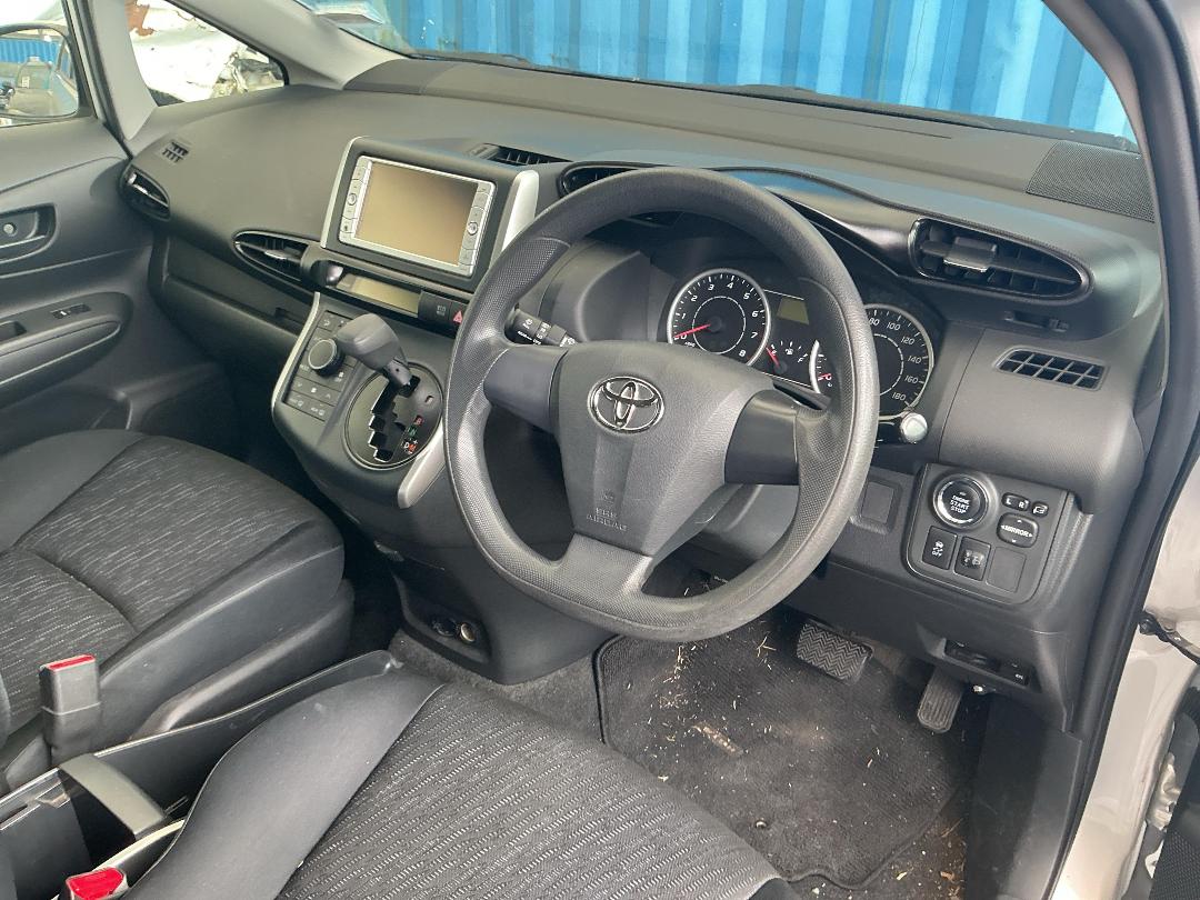 Photo '20' of Toyota Wish