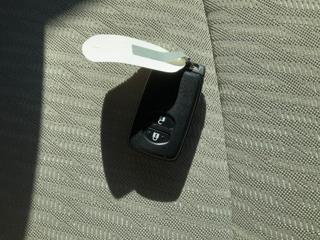 Photo '10' of Toyota Wish