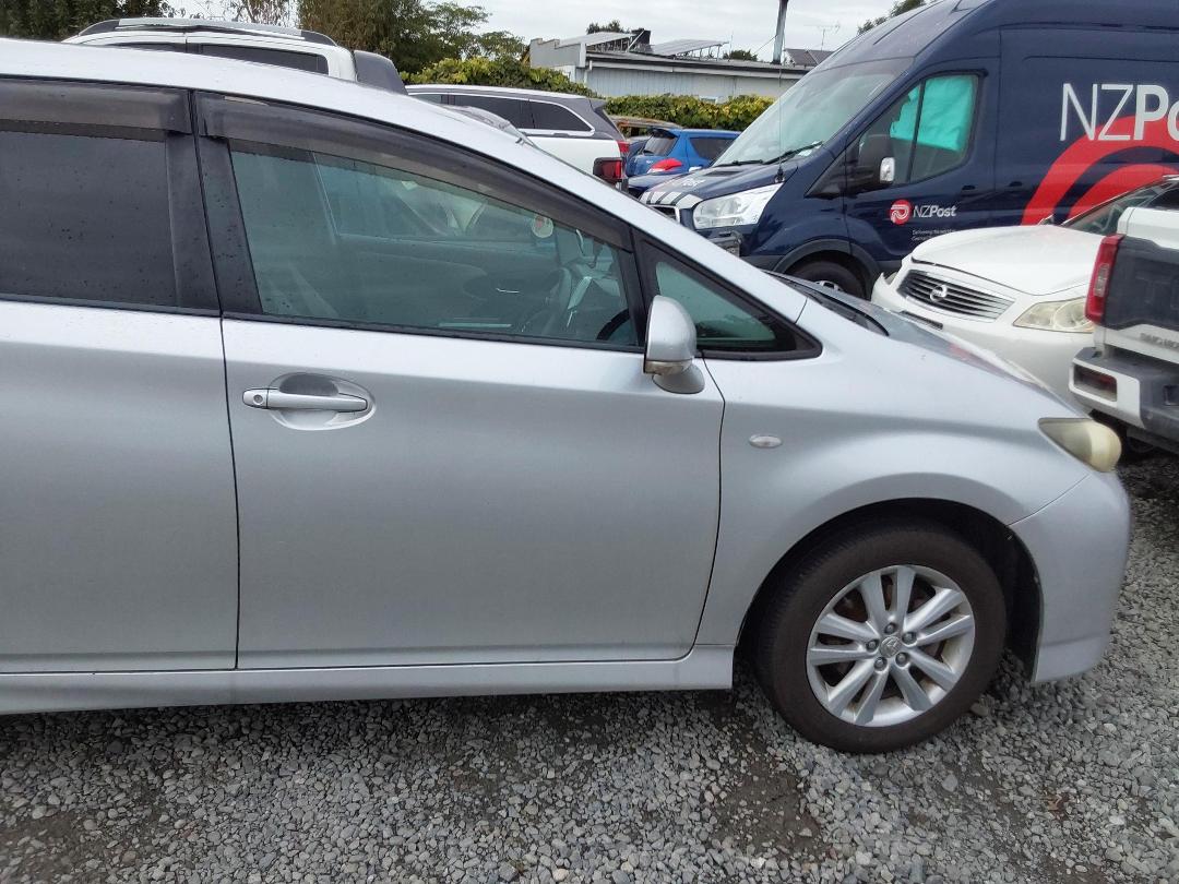 Photo '6' of Toyota Wish