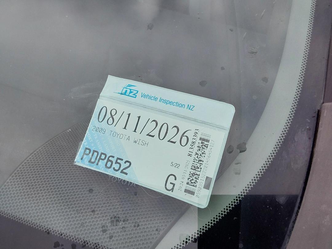 Photo '13' of Toyota Wish