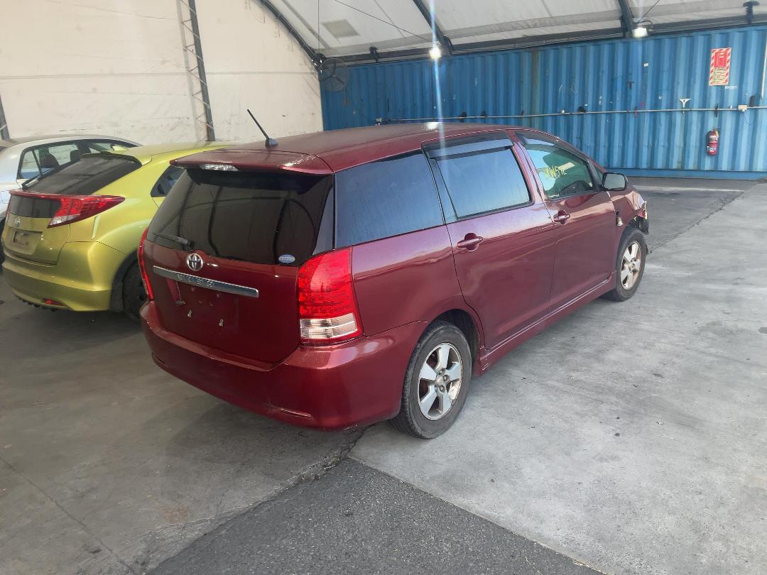 Photo '14' of Toyota Wish