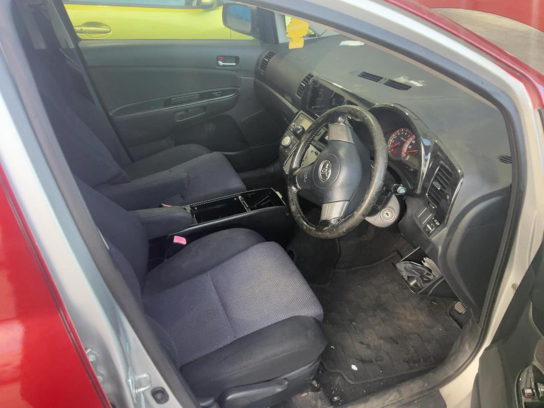 Photo '21' of Toyota Wish