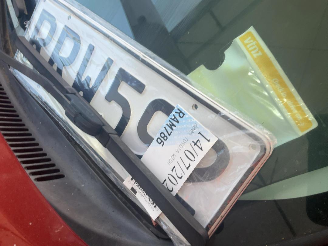 Photo '28' of Toyota Wish