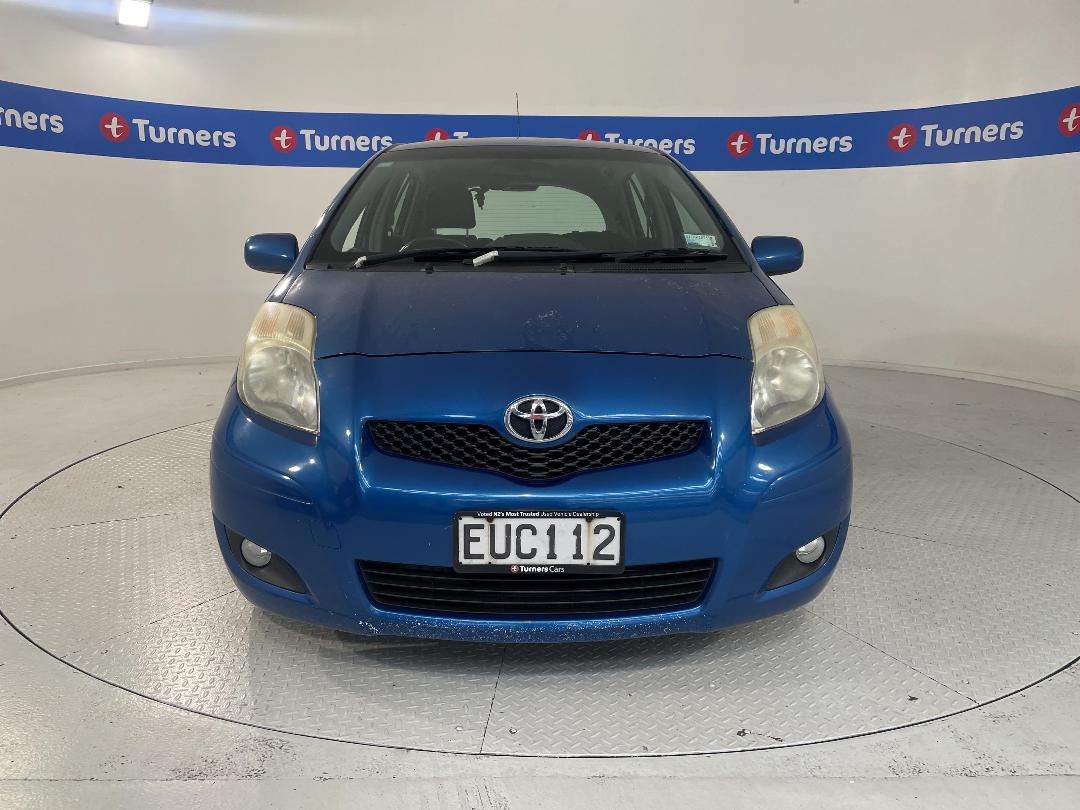 Photo '2' of Toyota Yaris Photo '2' of Toyota Yaris