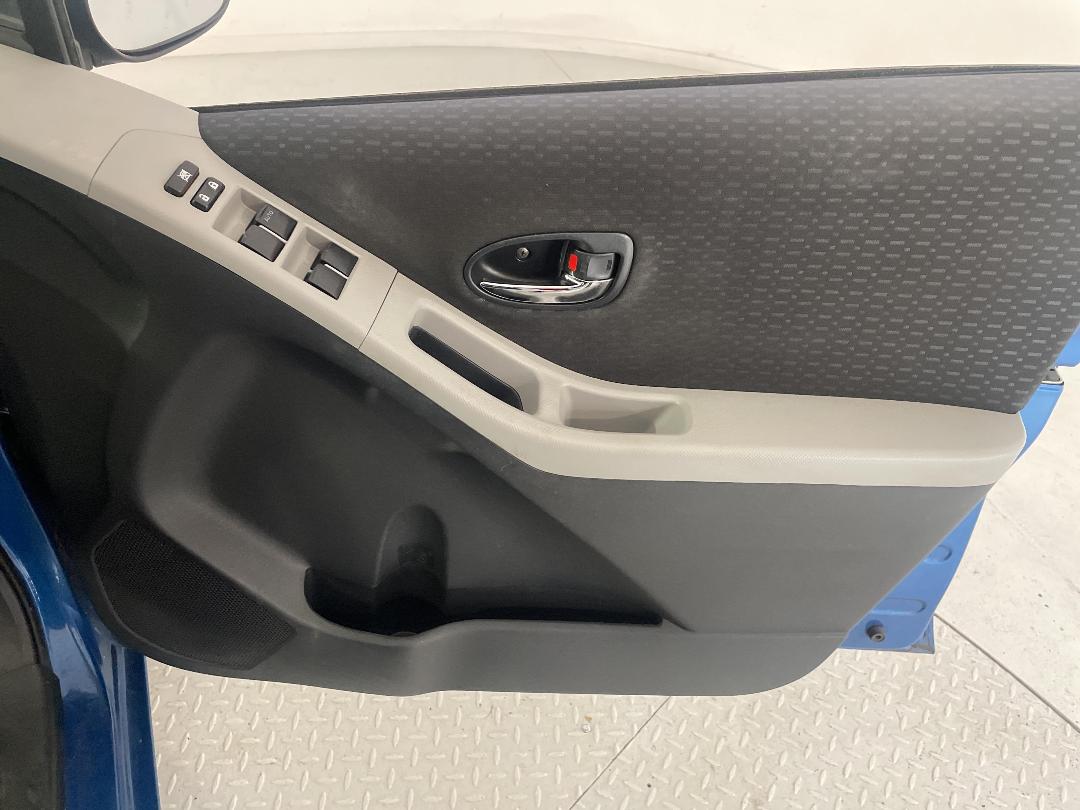 Photo '15' of Toyota Yaris Photo '15' of Toyota Yaris