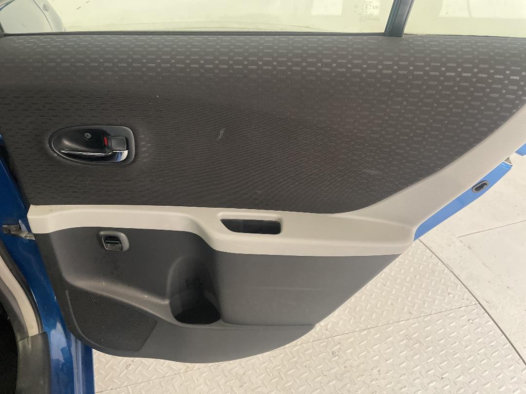 Photo '19' of Toyota Yaris Photo '19' of Toyota Yaris