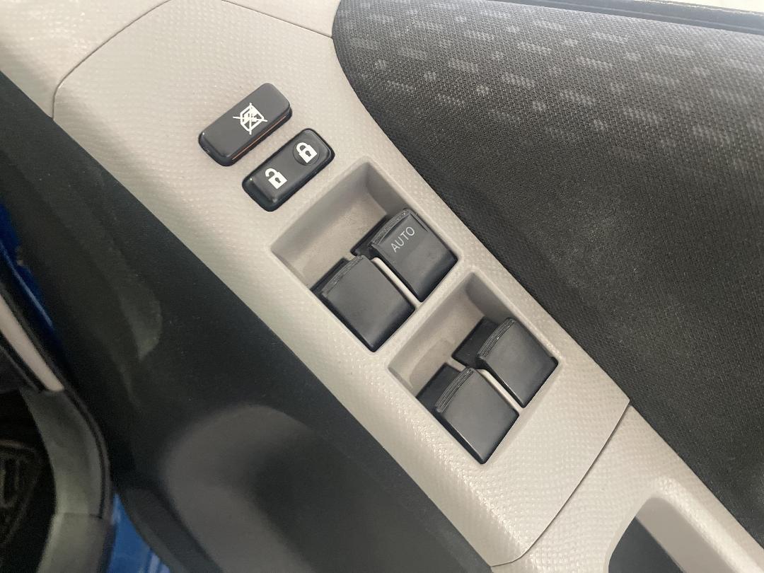 Photo '23' of Toyota Yaris Photo '23' of Toyota Yaris