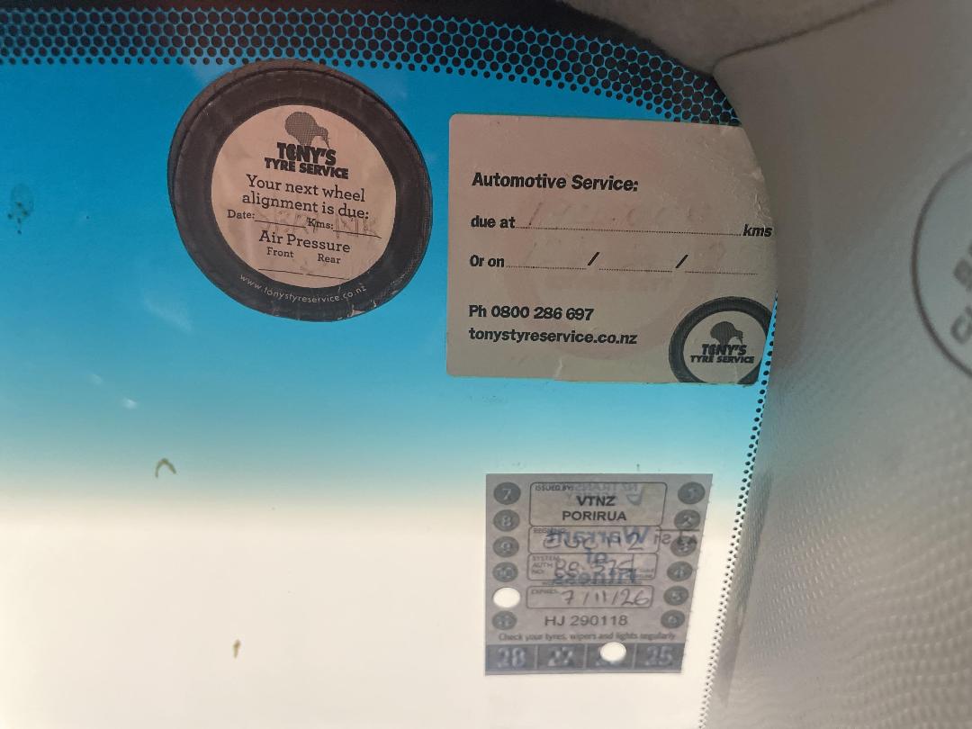 Photo '31' of Toyota Yaris Photo '31' of Toyota Yaris