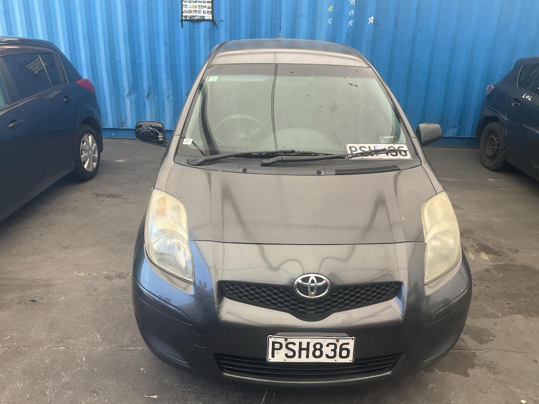 Photo '4' of Toyota Yaris T130 Photo '4' of Toyota Yaris T130