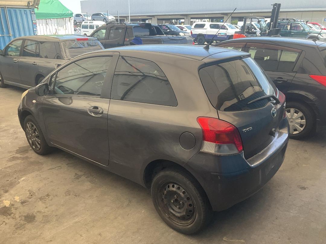 Photo '8' of Toyota Yaris T130 Photo '8' of Toyota Yaris T130