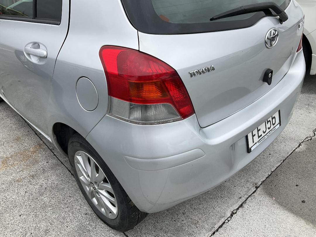 Photo '24' of Toyota Yaris T130 Photo '24' of Toyota Yaris T130