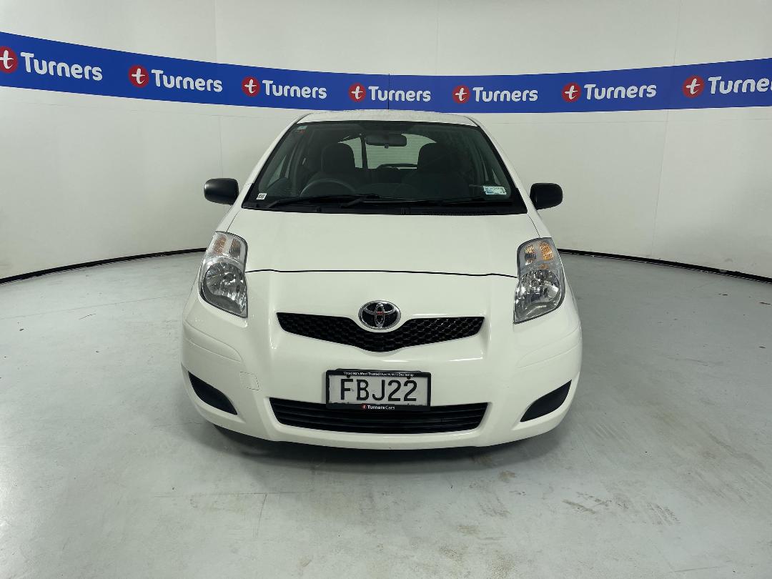 Photo '2' of Toyota Yaris
