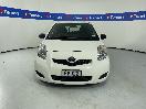 Thumbnail '2' of Toyota Yaris
