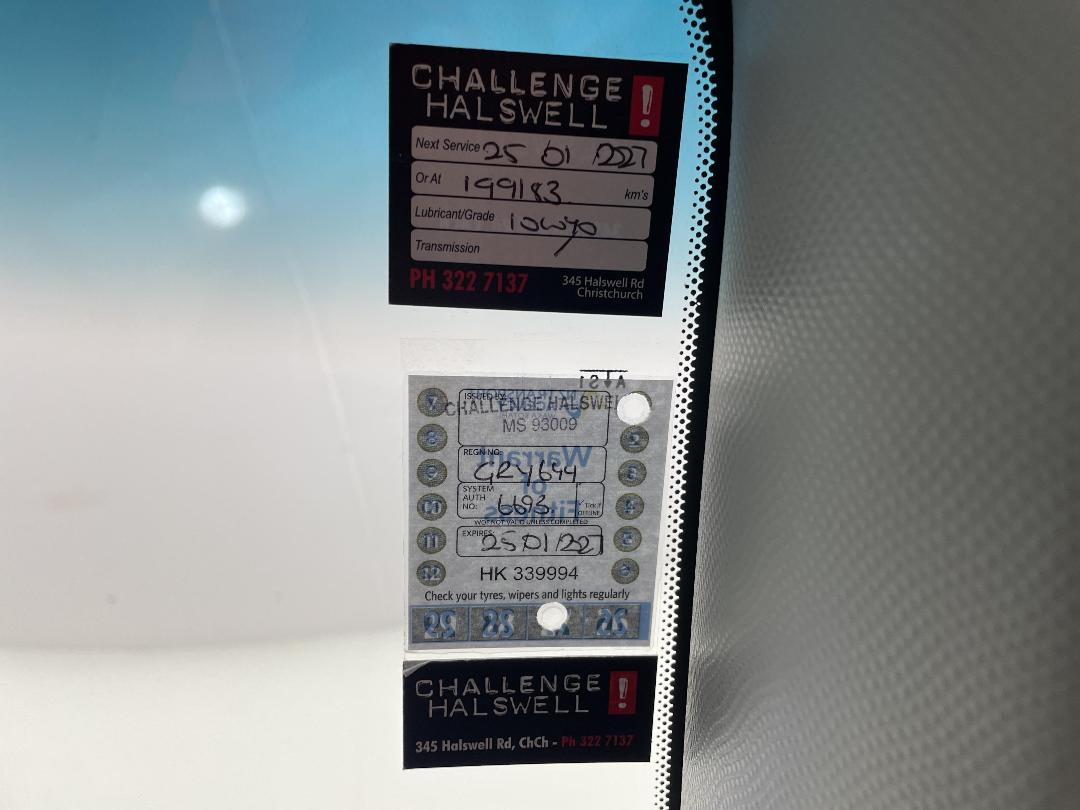 Photo '23' of Toyota Yaris