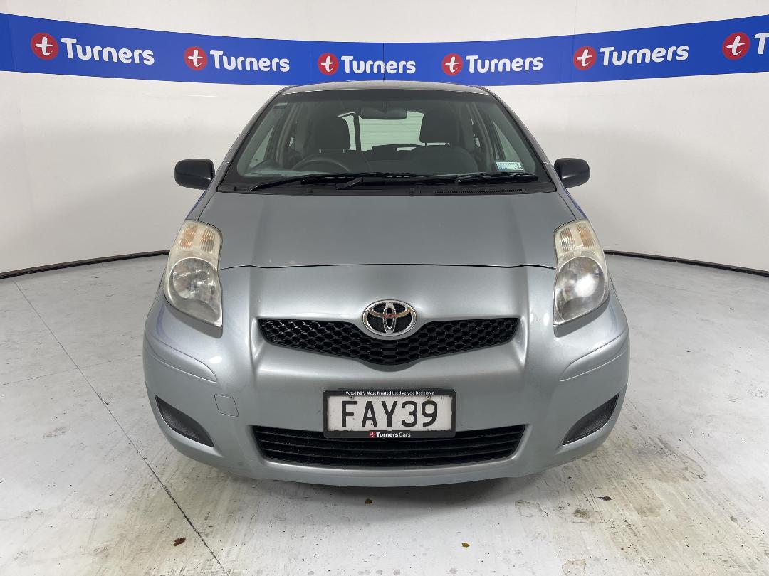 Photo '2' of Toyota Yaris Photo '2' of Toyota Yaris