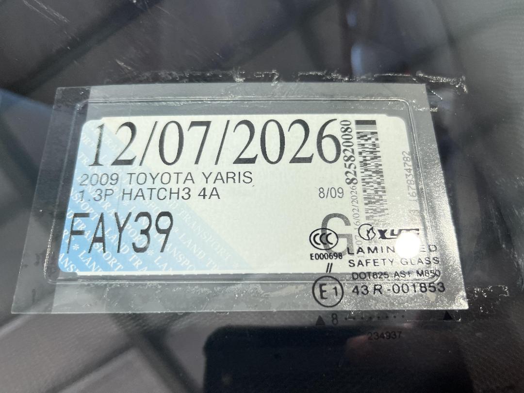 Photo '23' of Toyota Yaris Photo '23' of Toyota Yaris