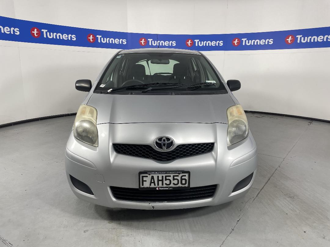 Photo '2' of Toyota Yaris