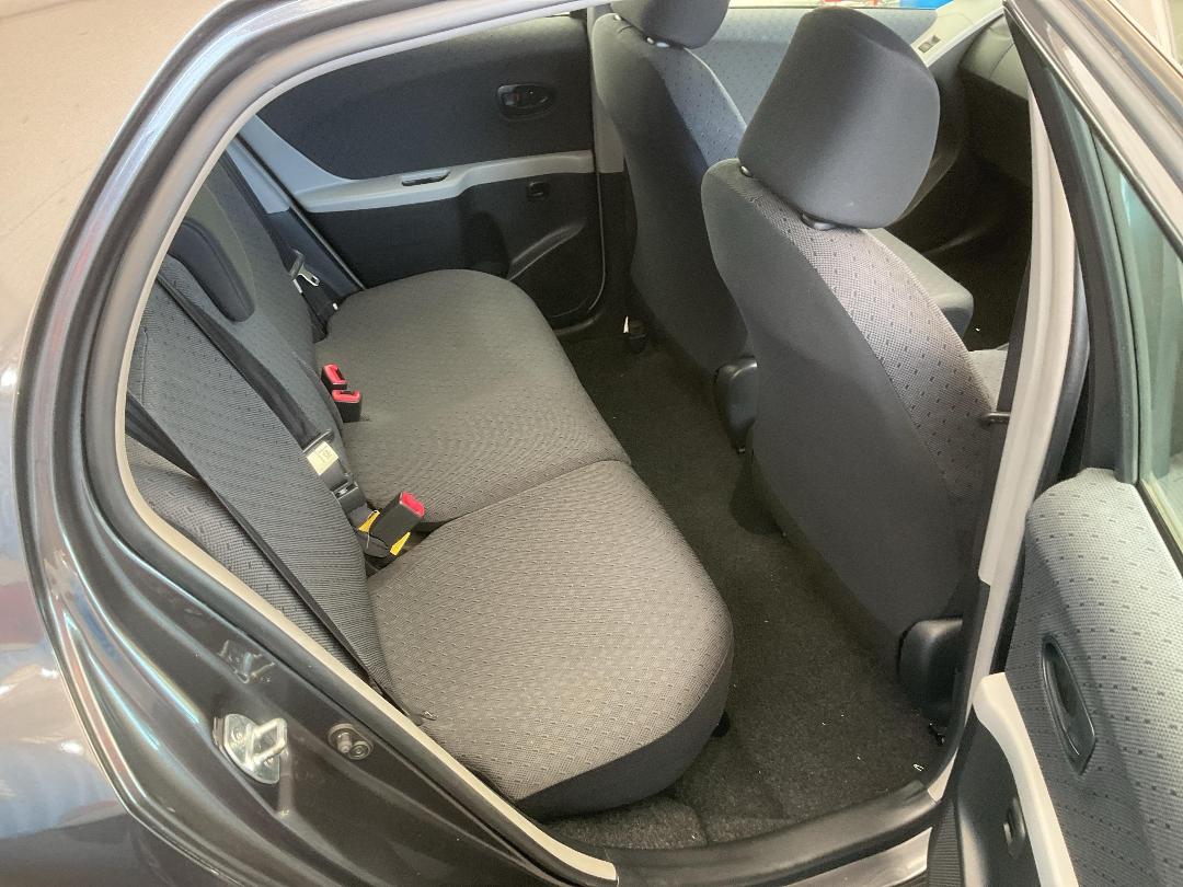 Photo '21' of Toyota Yaris T130