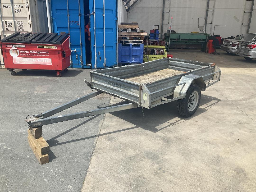 Photo '12' of TRAILER Domestic Flat Deck - Single Photo '12' of TRAILER Domestic Flat Deck - Single