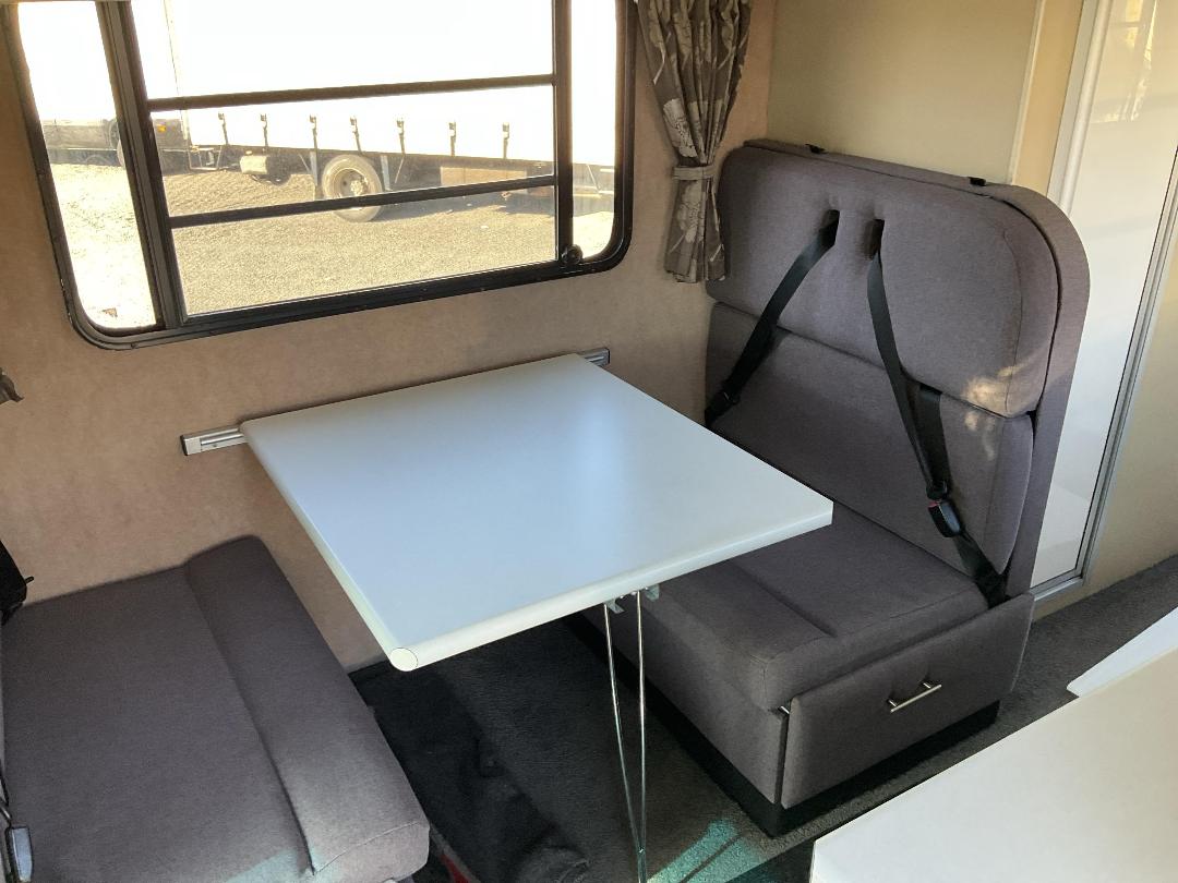 Photo '19' of Volkswagen Crafter TDI Motorhome Photo '19' of Volkswagen Crafter TDI Motorhome