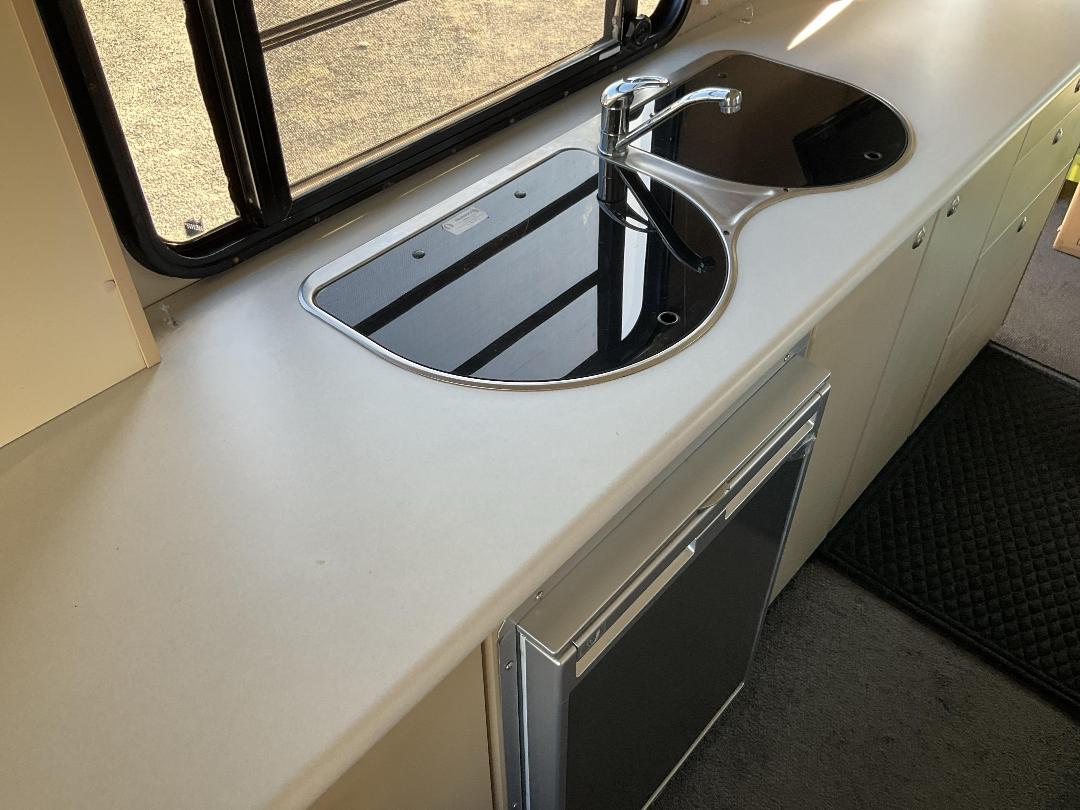 Photo '28' of Volkswagen Crafter TDI Motorhome Photo '28' of Volkswagen Crafter TDI Motorhome