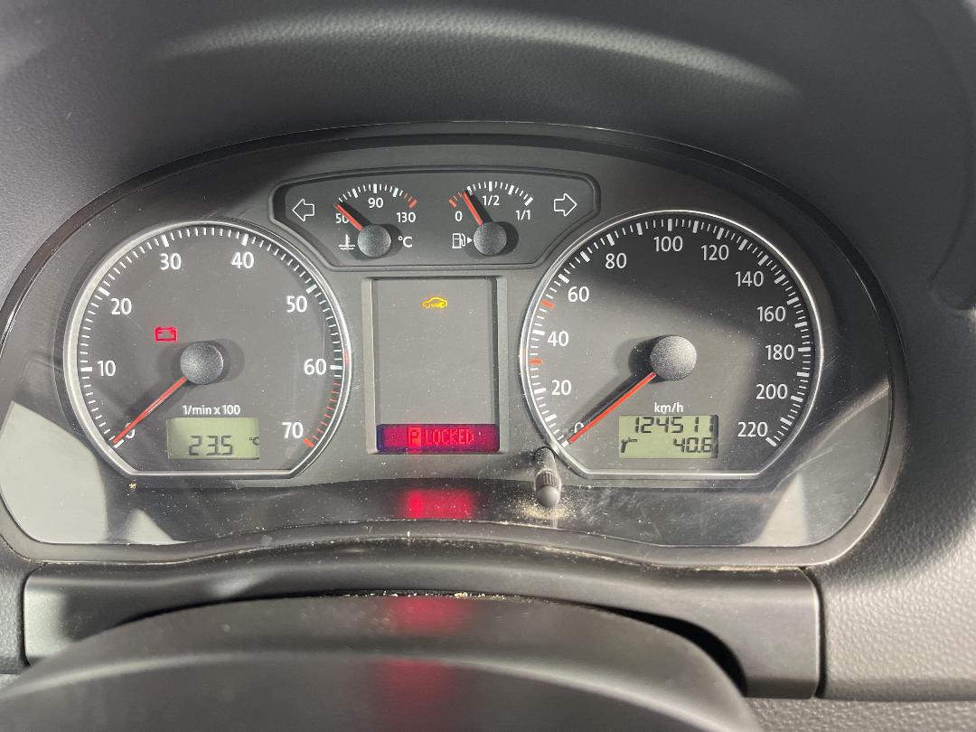 Photo '21' of Volkswagen Cross Polo