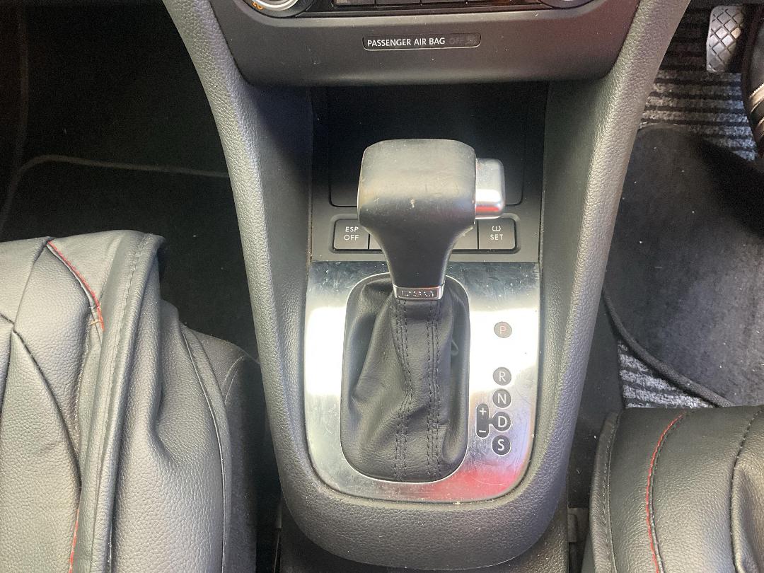 Photo '10' of Volkswagen Golf Photo '10' of Volkswagen Golf