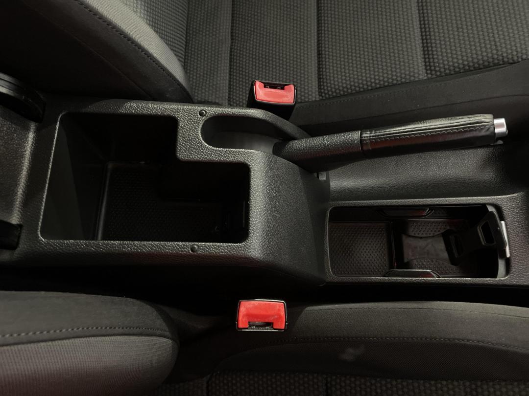 Photo '31' of Volkswagen Golf Photo '31' of Volkswagen Golf