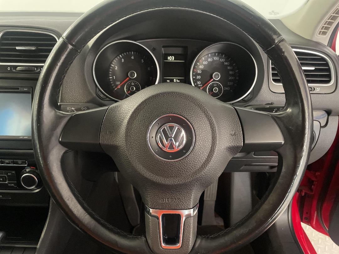 Photo '26' of Volkswagen Golf