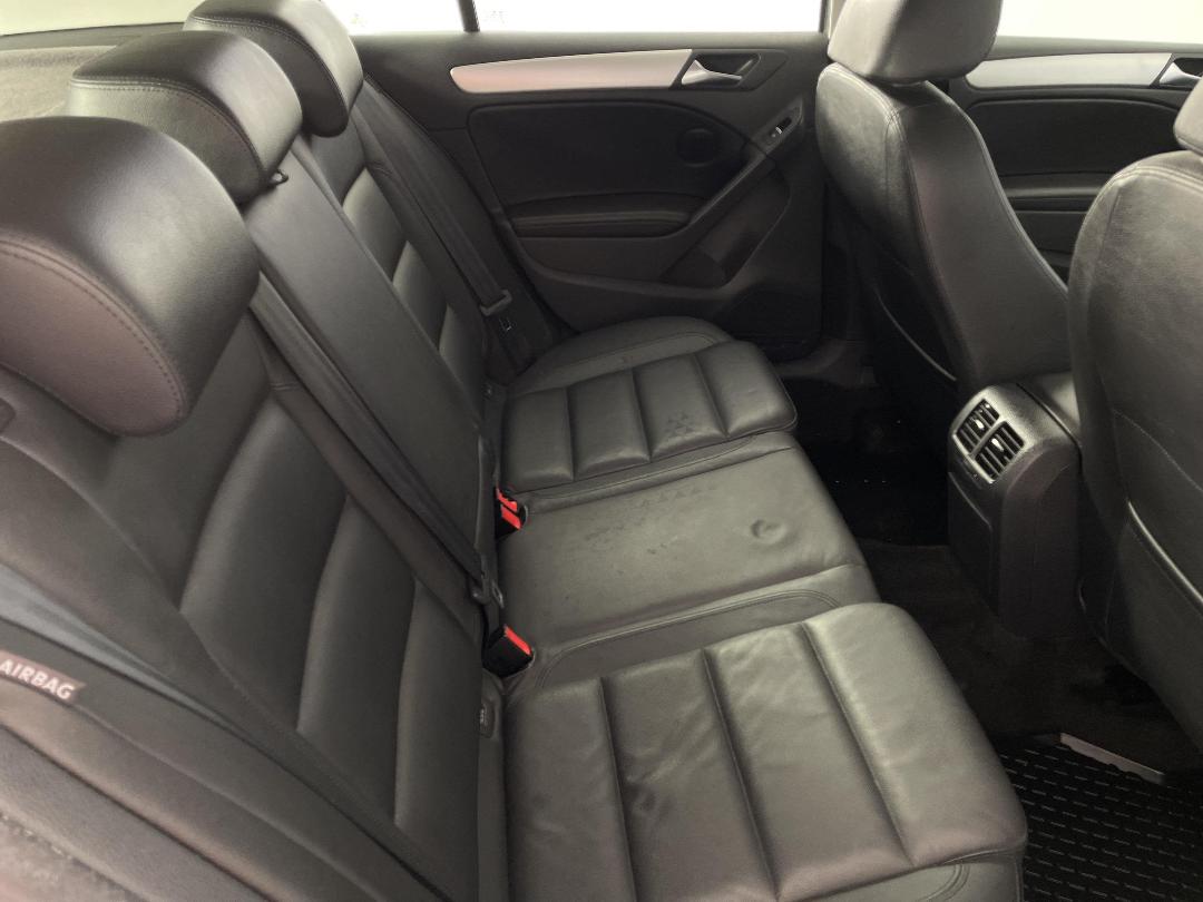 Photo '18' of Volkswagen Golf