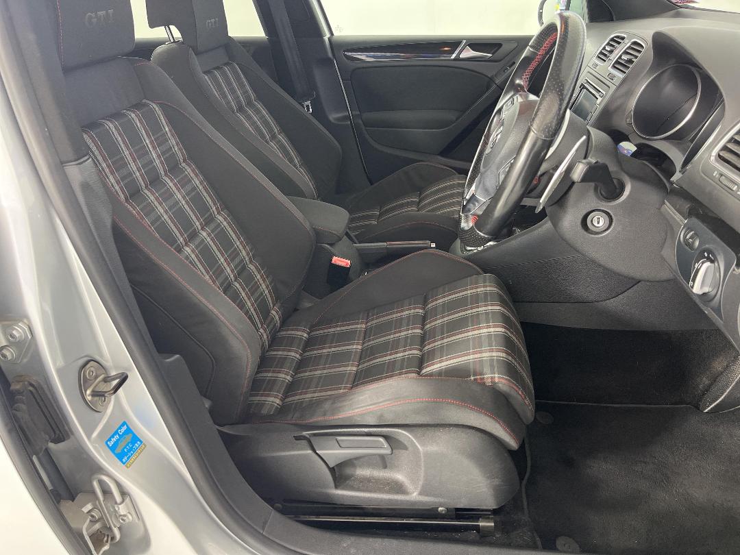 Photo '16' of Volkswagen Golf Photo '16' of Volkswagen Golf