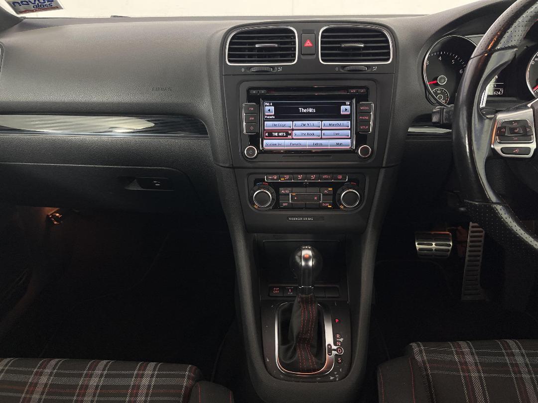 Photo '18' of Volkswagen Golf Photo '18' of Volkswagen Golf