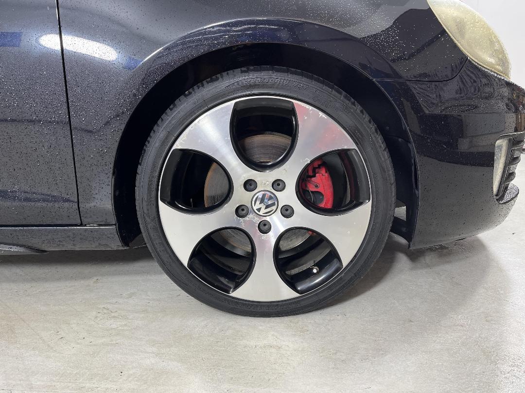 Photo '9' of Volkswagen Golf Photo '9' of Volkswagen Golf