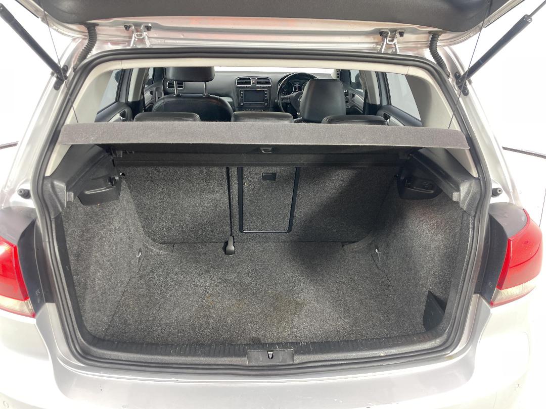 Photo '14' of Volkswagen Golf Photo '14' of Volkswagen Golf