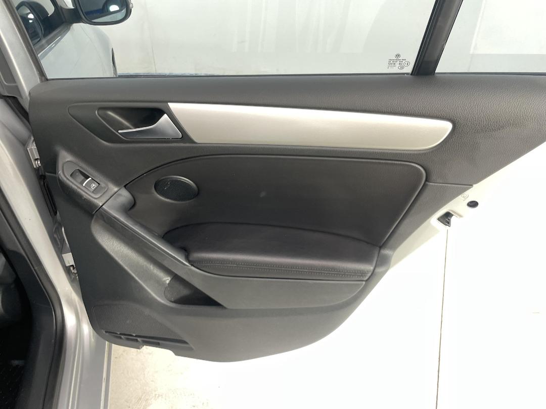 Photo '19' of Volkswagen Golf Photo '19' of Volkswagen Golf