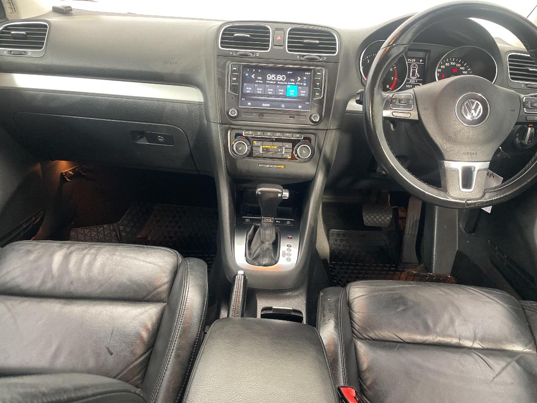 Photo '18' of Volkswagen Golf Photo '18' of Volkswagen Golf