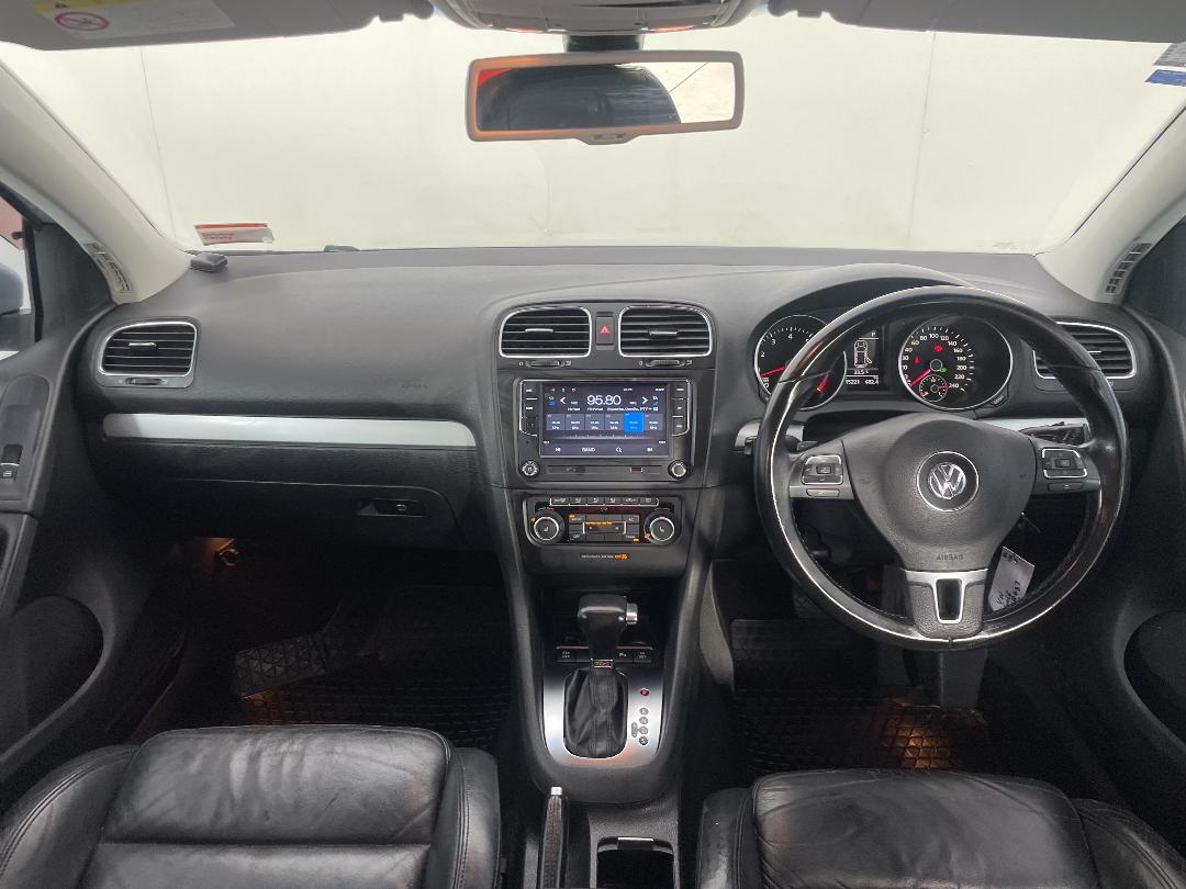 Photo '17' of Volkswagen Golf Photo '17' of Volkswagen Golf