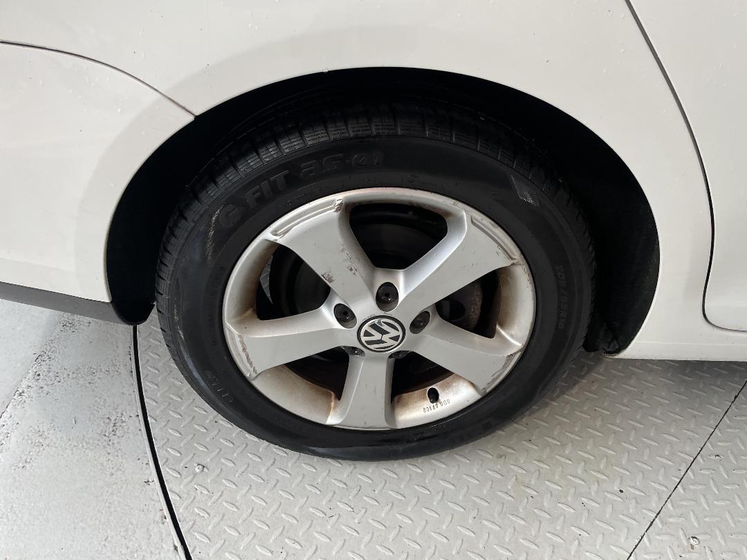 Photo '12' of Volkswagen Golf Photo '12' of Volkswagen Golf