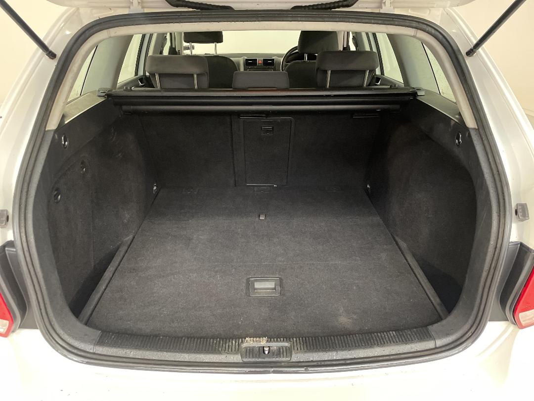 Photo '14' of Volkswagen Golf Photo '14' of Volkswagen Golf