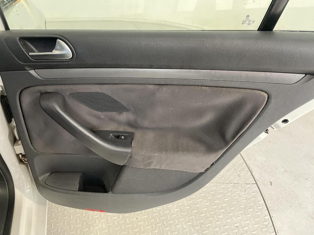 Photo '19' of Volkswagen Golf Photo '19' of Volkswagen Golf