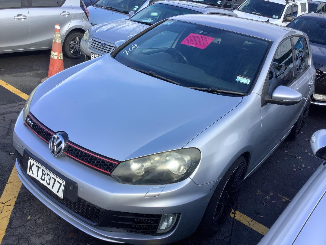 Photo '2' of Volkswagen Golf GTI 155KW