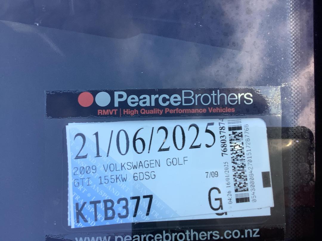 Photo '10' of Volkswagen Golf GTI 155KW