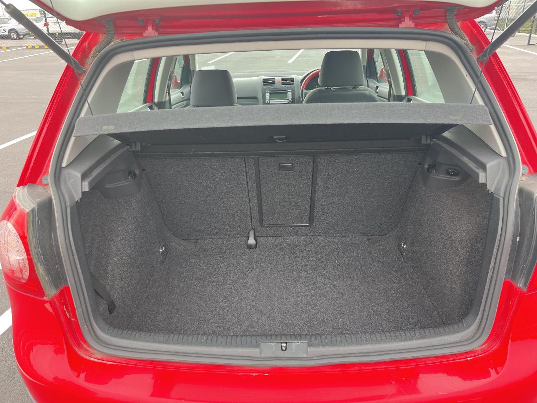 Photo '12' of Volkswagen Golf TSI Photo '12' of Volkswagen Golf TSI