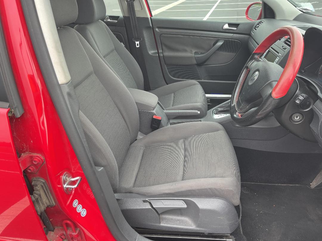 Photo '14' of Volkswagen Golf TSI Photo '14' of Volkswagen Golf TSI