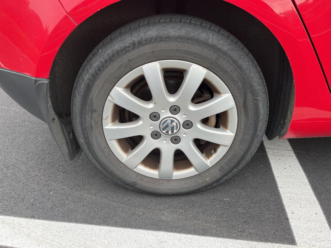 Photo '8' of Volkswagen Golf TSI Photo '8' of Volkswagen Golf TSI